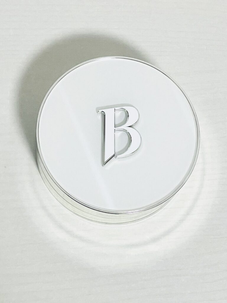 BANILA COホワイトクッション
パッケージ